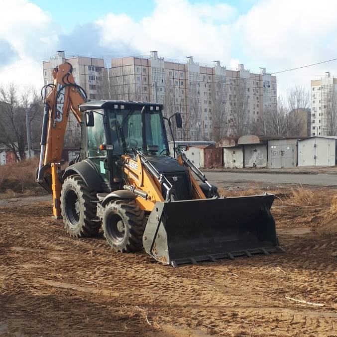 экскаватор-погрузчик в аренду